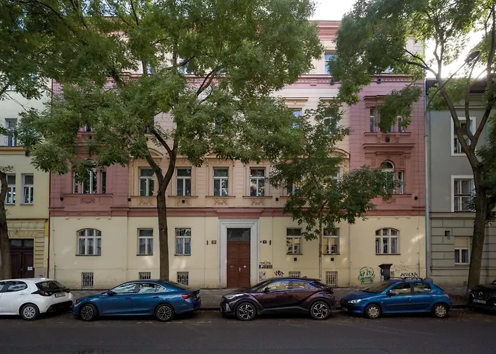 Days - Cozy With Netflix In Karlin