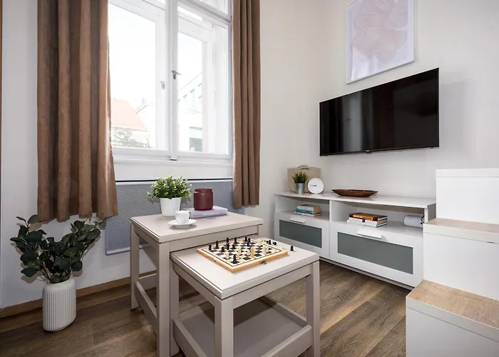 Lägenhet Days - Cozy With Netflix In Karlin